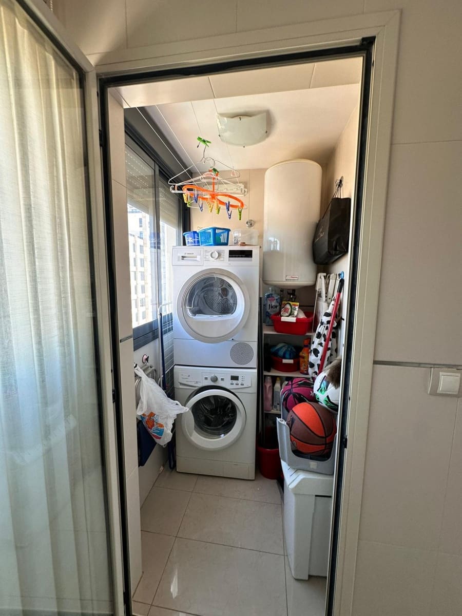 2 sypialnia Apartament na sprzedaż w Benidorm z basenem - 360 000 € (Ref: 9453735)