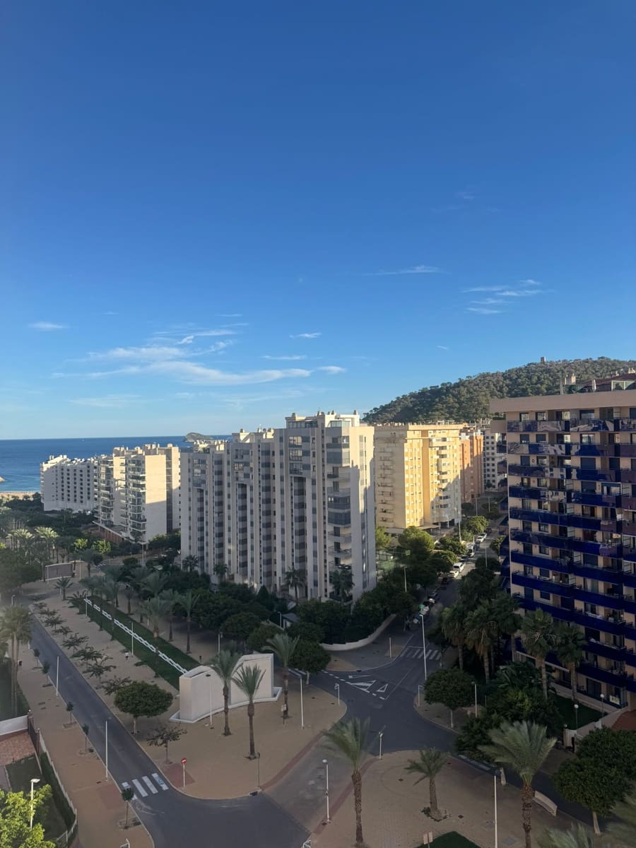 Apartamento de 2 habitaciones en La Villajoyosa / Vila Joiosa en venta con piscina garaje - 265.000 € (Ref: 9453737)