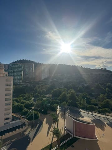 Apartamento de 2 habitaciones en La Villajoyosa / Vila Joiosa en venta con piscina garaje - 265.000 € (Ref: 9453737)