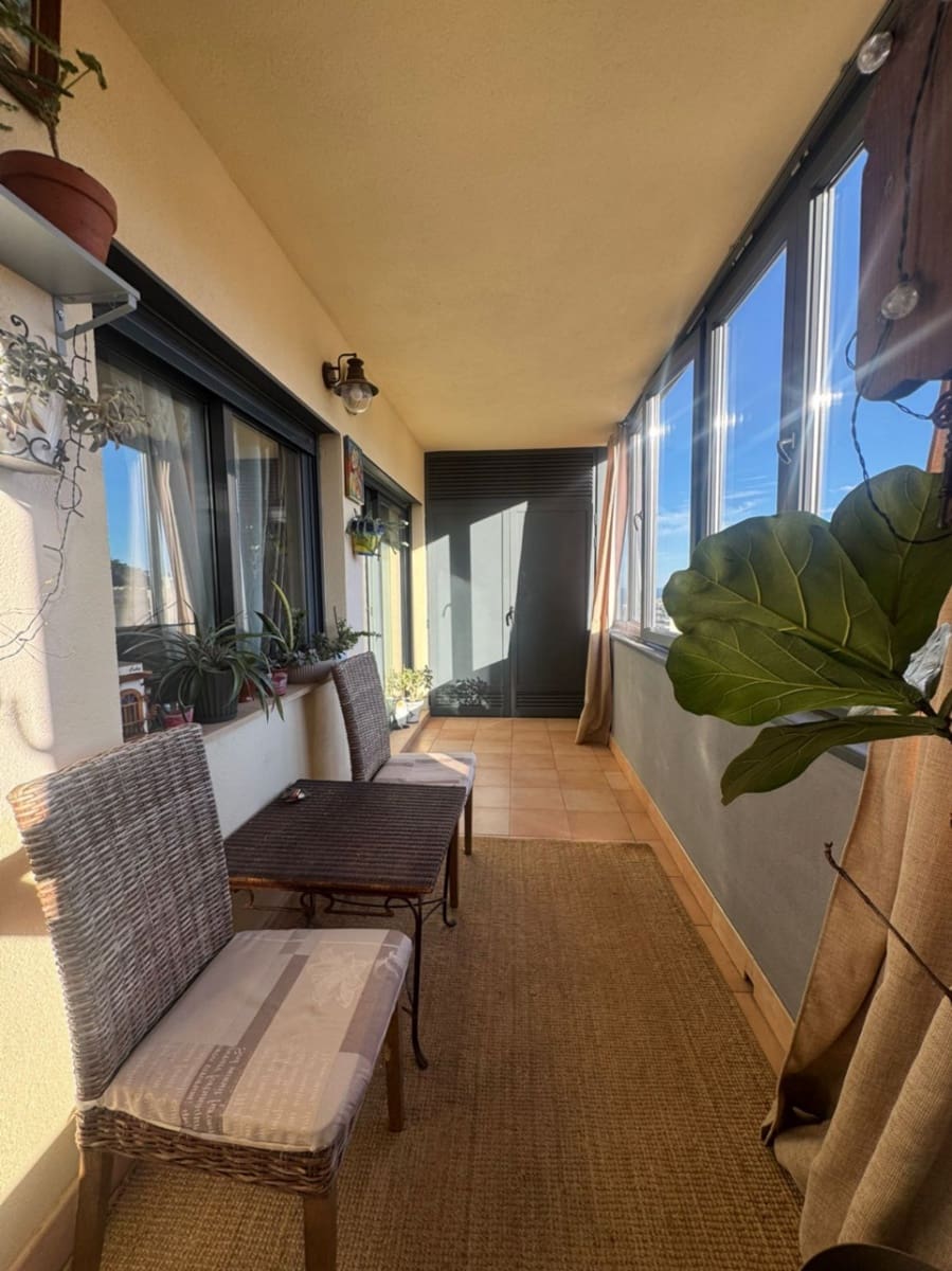 Apartamento de 2 habitaciones en La Villajoyosa / Vila Joiosa en venta con piscina garaje - 265.000 € (Ref: 9453737)