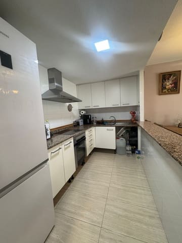 Apartamento de 2 habitaciones en La Villajoyosa / Vila Joiosa en venta con piscina garaje - 265.000 € (Ref: 9453737)