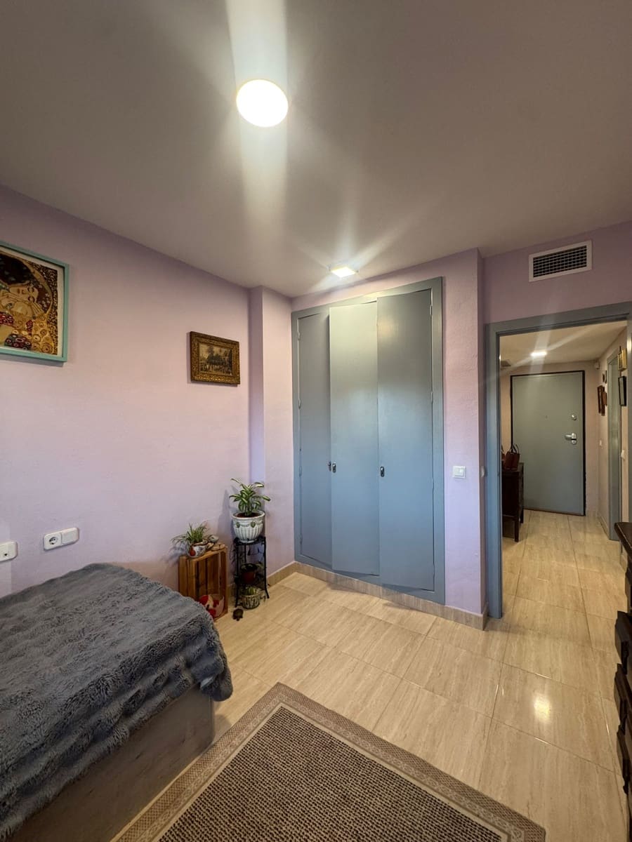 Apartamento de 2 habitaciones en La Villajoyosa / Vila Joiosa en venta con piscina garaje - 265.000 € (Ref: 9453737)