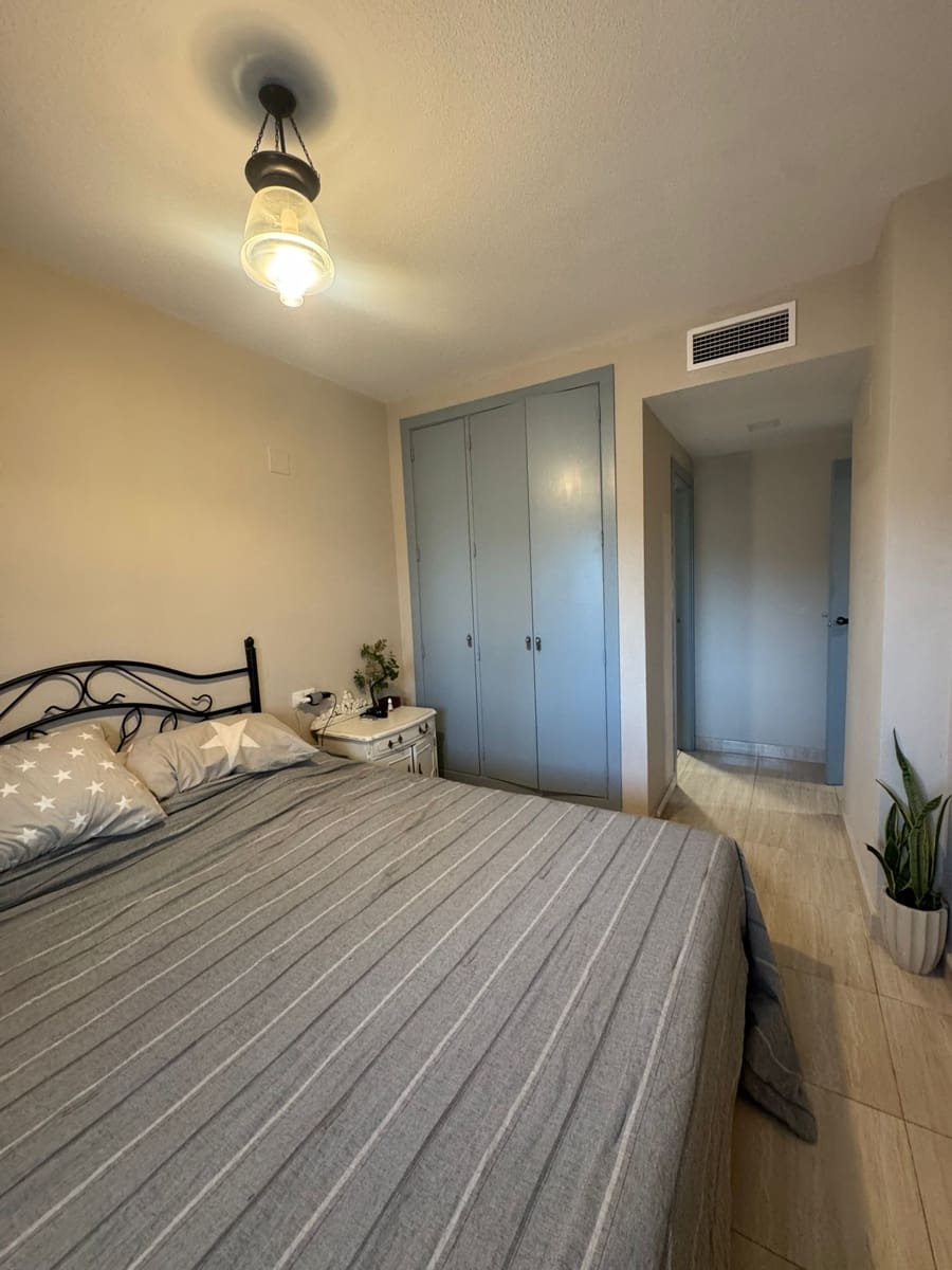 Apartamento de 2 habitaciones en La Villajoyosa / Vila Joiosa en venta con piscina garaje - 265.000 € (Ref: 9453737)