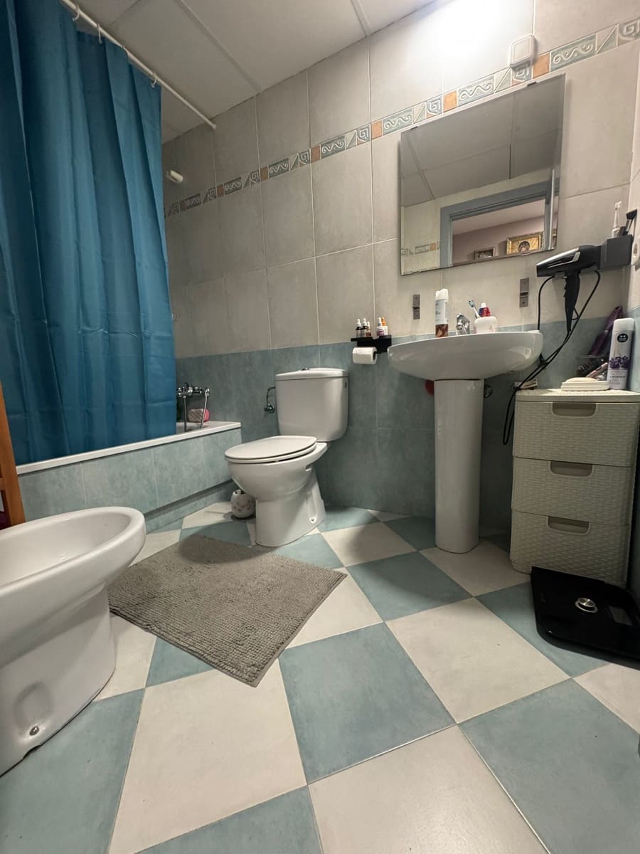 Apartamento de 2 habitaciones en La Villajoyosa / Vila Joiosa en venta con piscina garaje - 265.000 € (Ref: 9453737)