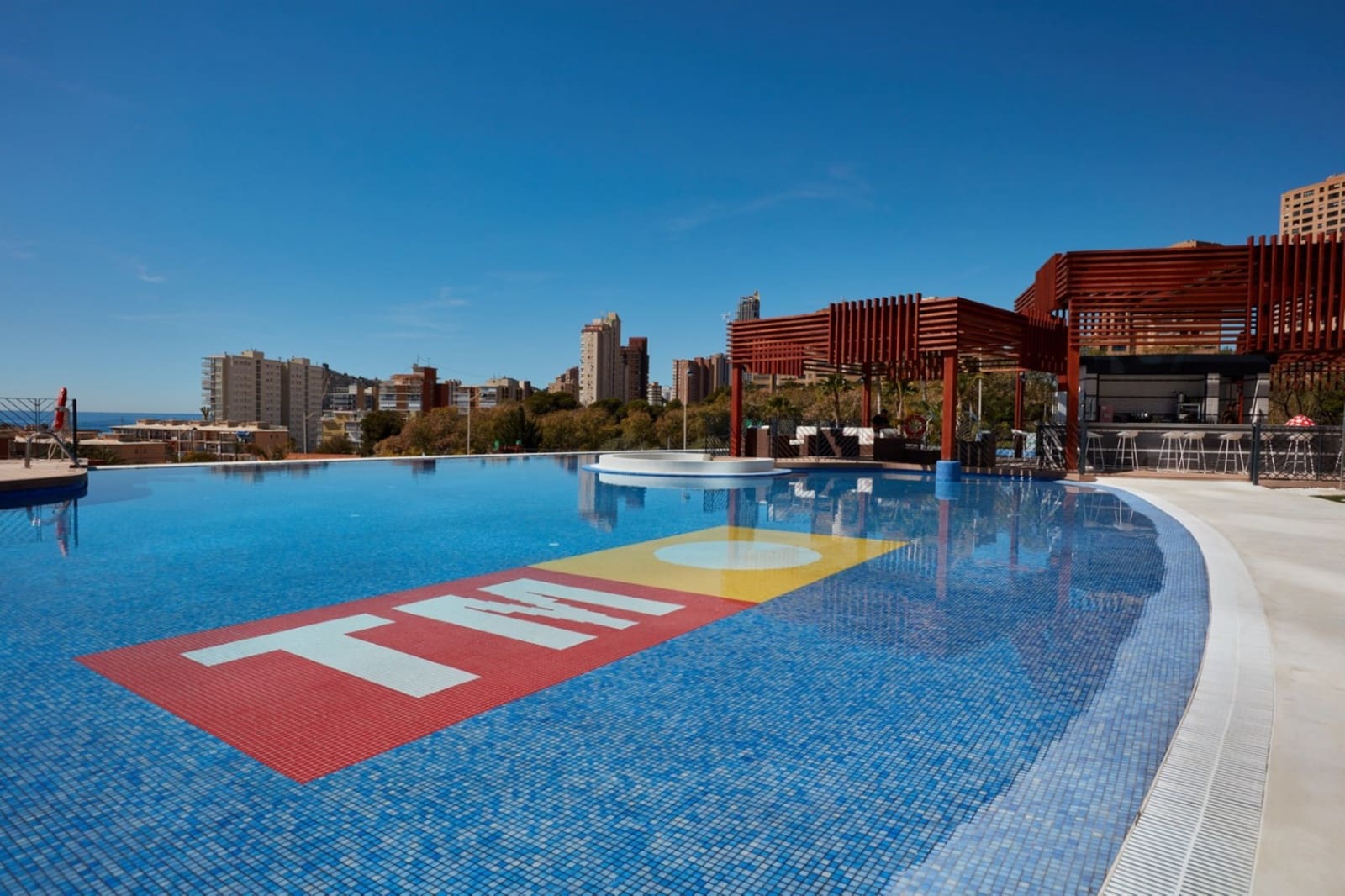 3 bedroom Apartment for sale in Benidorm with pool garage - € 810,000 (Ref: 9453738)