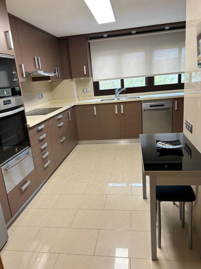 3 bedroom Apartment for sale in Benidorm with pool garage - € 320,000 (Ref: 9453740)