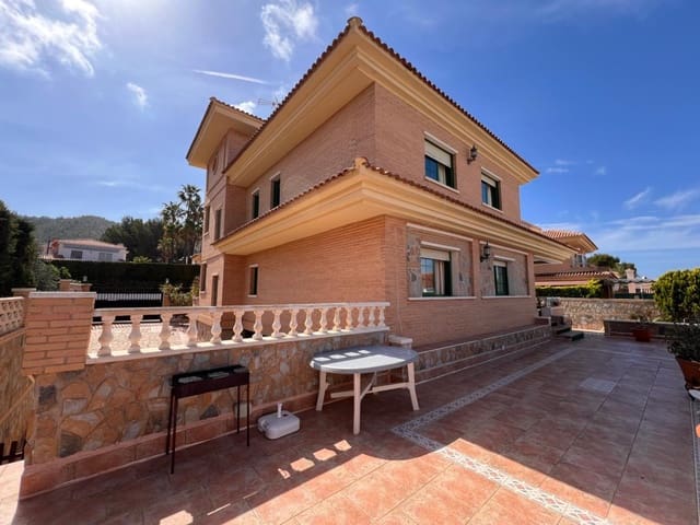 8 bedroom Villa for sale in Rincón de Loix, Benidorm with pool garage - € 890,000 (Ref: 9453743)