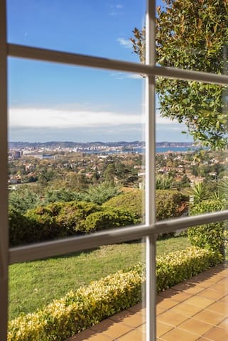 5 sypialnia Willa na sprzedaż w Gijón z garażem - 1 290 000 € (Ref: 9453744)