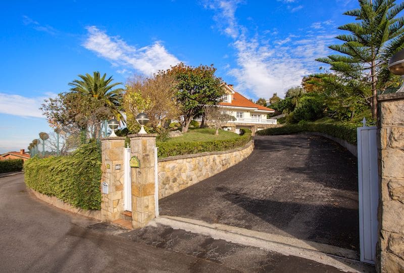 5 sypialnia Willa na sprzedaż w Gijon z garażem - 1 290 000 € (Ref: 9453744)