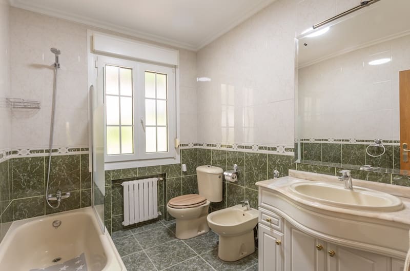 5 sypialnia Willa na sprzedaż w Gijon z garażem - 1 290 000 € (Ref: 9453744)