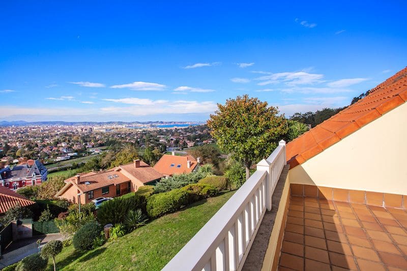 5 sypialnia Willa na sprzedaż w Gijon z garażem - 1 290 000 € (Ref: 9453744)