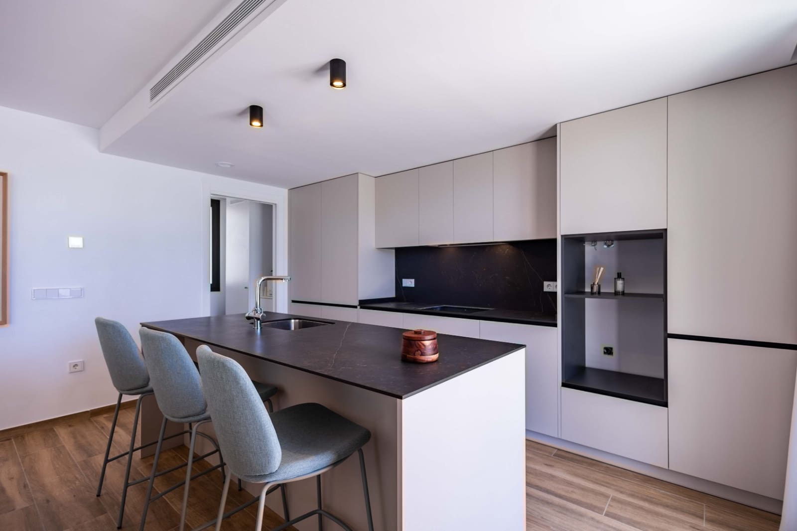 Chalet de 3 habitaciones en Polop en venta con piscina garaje - 550.000 € (Ref: 9453752)