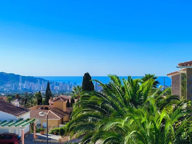 5 sypialnia Willa na sprzedaż w La Nucia z basenem garażem - 550 000 € (Ref: 9453768)