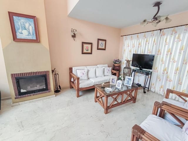 5 sypialnia Willa na sprzedaż w La Nucia z basenem garażem - 550 000 € (Ref: 9453768)