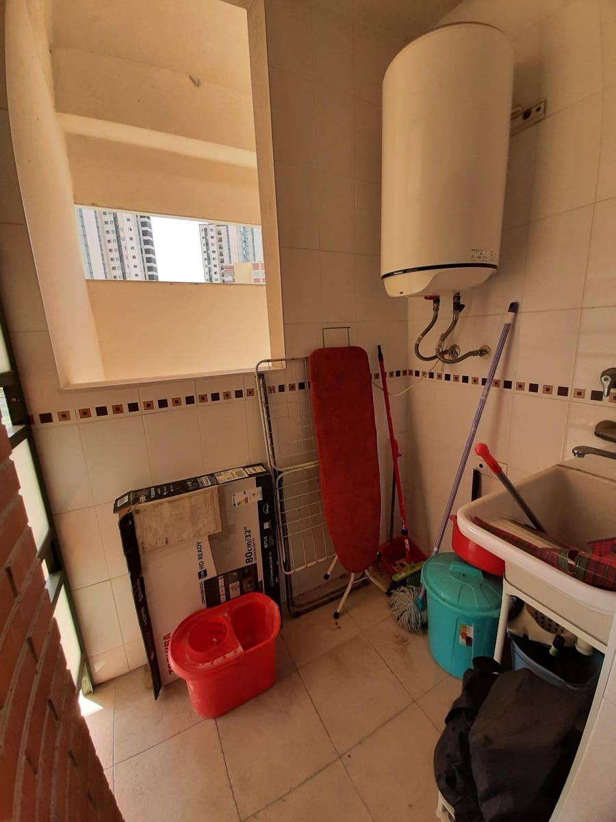 1 soverom Leilighet til salgs i Benidorm med svømmebasseng - € 244 000 (Ref: 9453769)