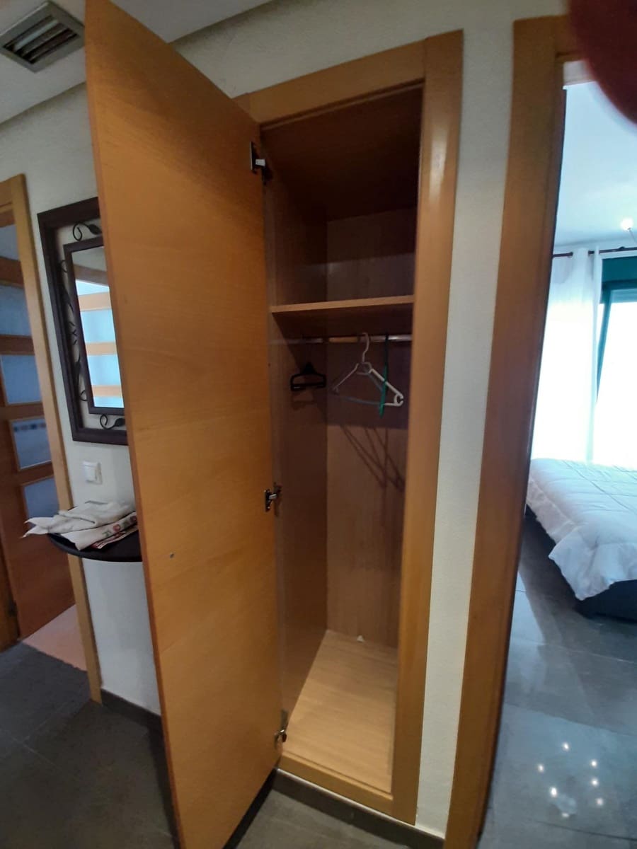 1 soverom Leilighet til salgs i Benidorm med svømmebasseng - € 244 000 (Ref: 9453769)