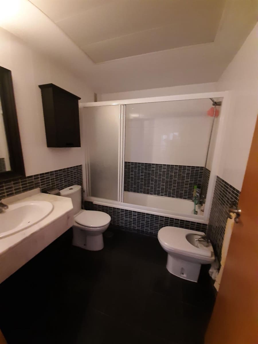 1 soverom Leilighet til salgs i Benidorm med svømmebasseng - € 244 000 (Ref: 9453769)