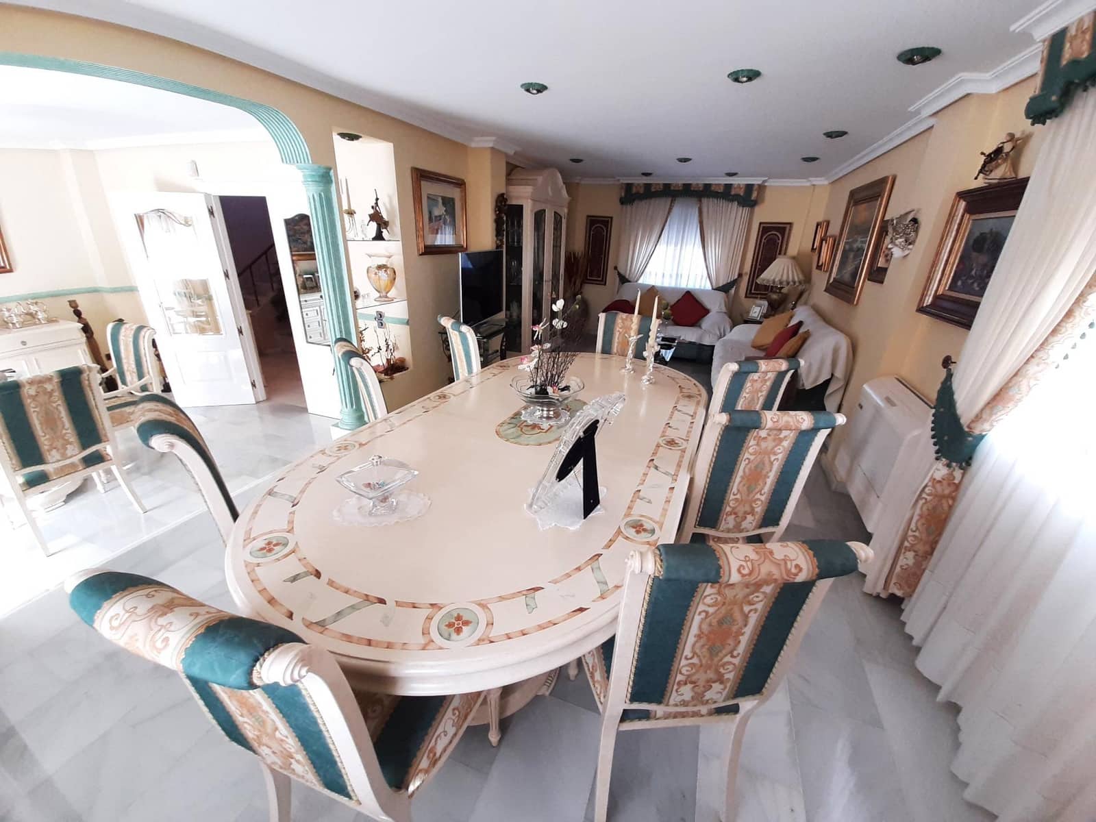 4 bedroom Villa for sale in Benidorm with pool garage - € 990,000 (Ref: 9453770)