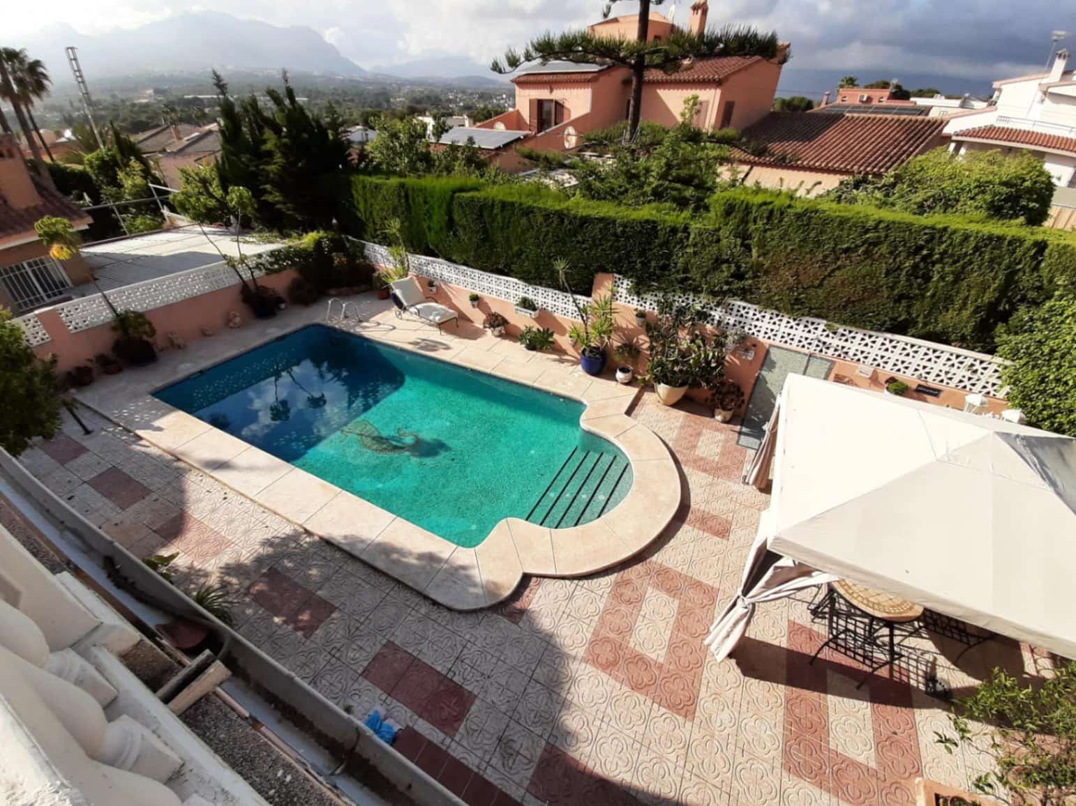 4 bedroom Villa for sale in Benidorm with pool garage - € 990,000 (Ref: 9453770)