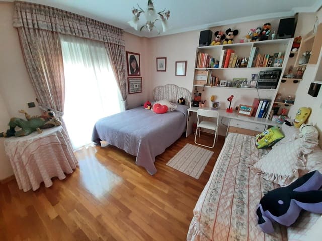 4 bedroom Villa for sale in Rincón de Loix, Benidorm with pool garage - € 990,000 (Ref: 9453770)