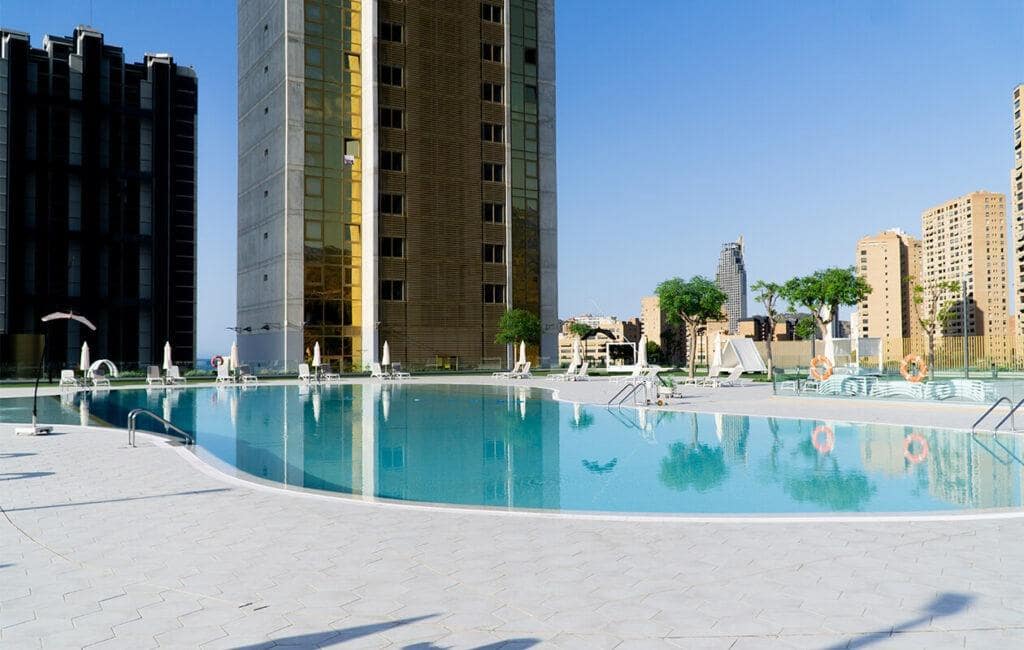 3 bedroom Apartment for sale in Benidorm with pool garage - € 1,785,000 (Ref: 9453775)