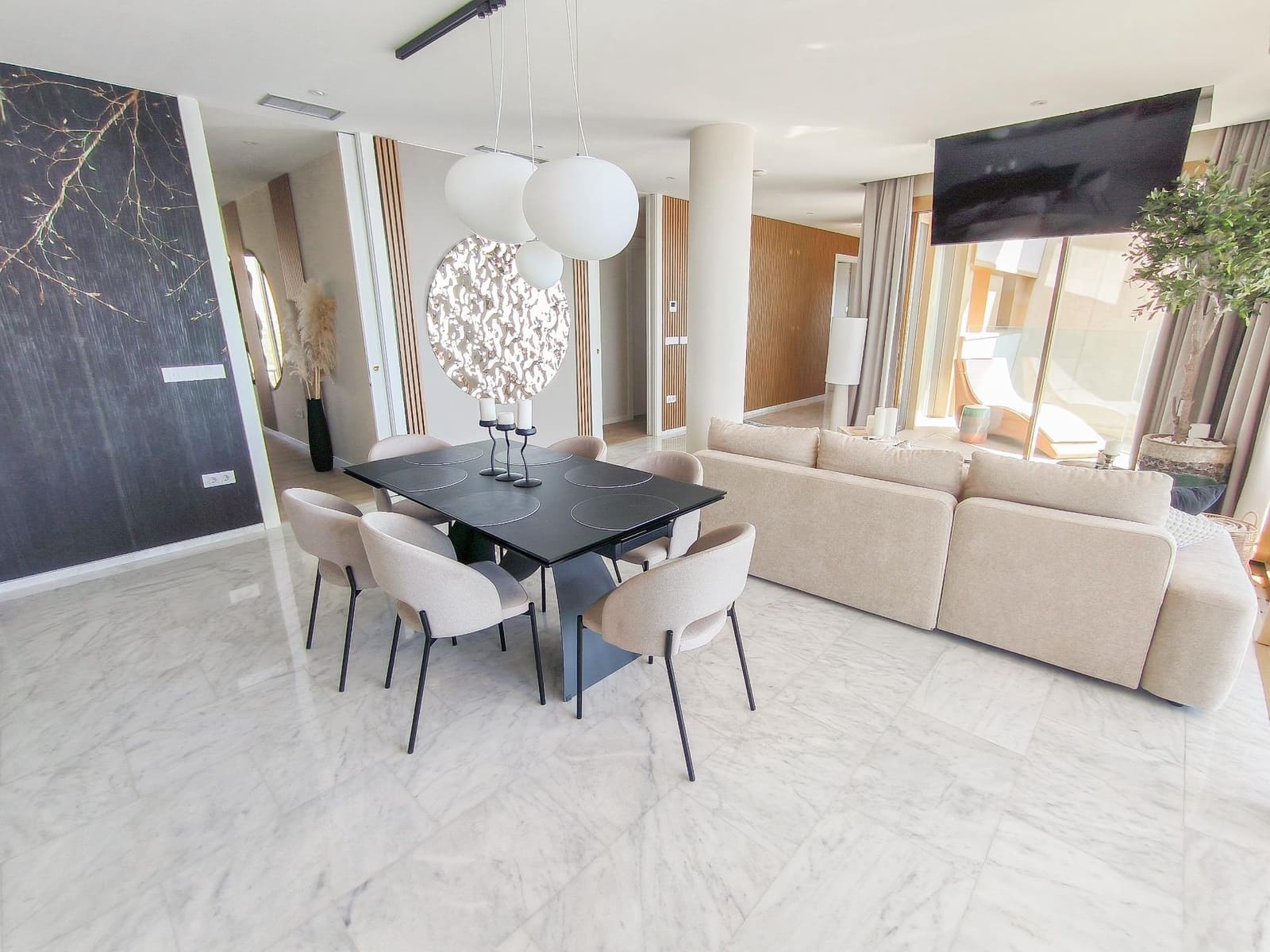 3 bedroom Apartment for sale in Benidorm with pool garage - € 1,785,000 (Ref: 9453775)