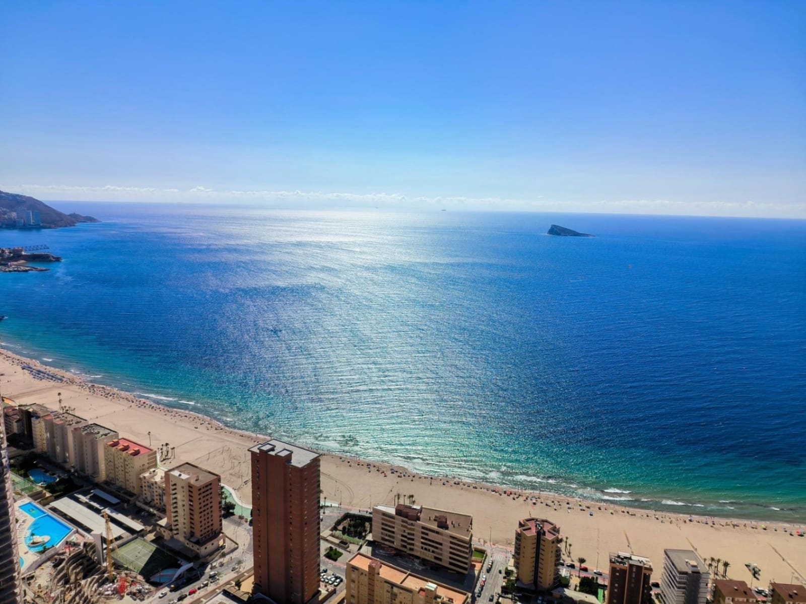 3 bedroom Apartment for sale in Benidorm with pool garage - € 1,785,000 (Ref: 9453775)