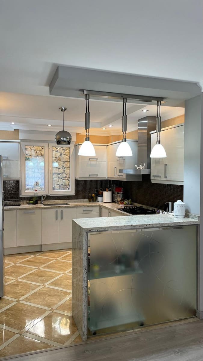 5 bedroom Villa for sale in Altea with pool garage - € 1,350,000 (Ref: 9453791)