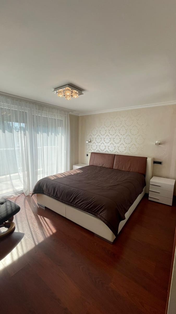 5 bedroom Villa for sale in Altea with pool garage - € 1,350,000 (Ref: 9453791)