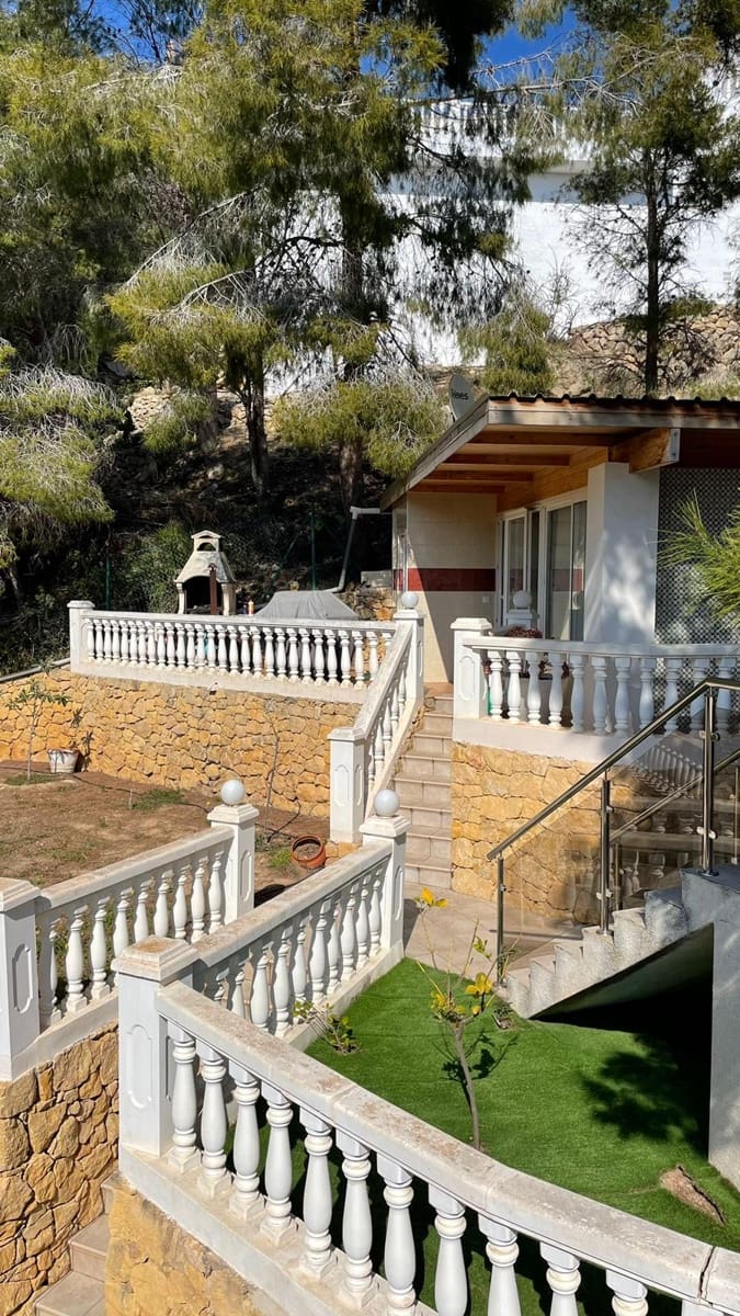 5 bedroom Villa for sale in Altea with pool garage - € 1,350,000 (Ref: 9453791)