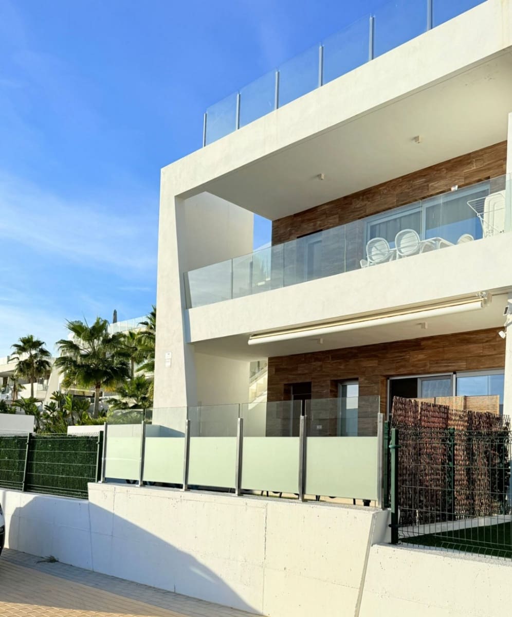 Apartamento de 2 habitaciones en Finestrat en venta con piscina garaje - 344.000 € (Ref: 9453793)