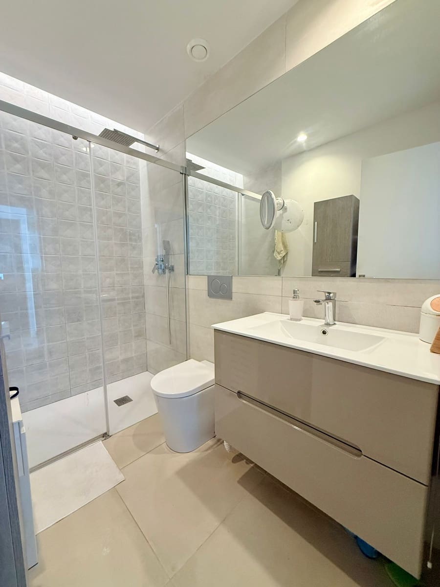 Apartamento de 2 habitaciones en Finestrat en venta con piscina garaje - 344.000 € (Ref: 9453793)