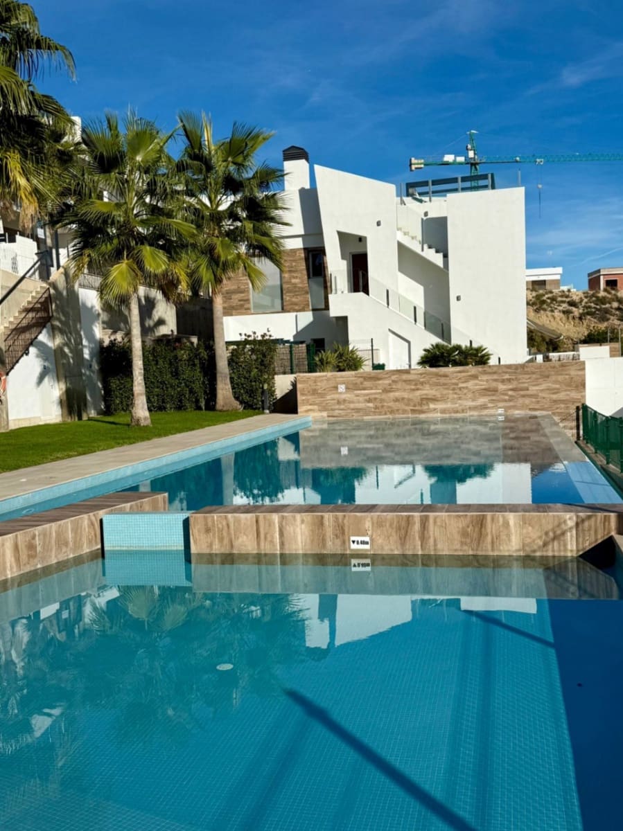 Apartamento de 2 habitaciones en Finestrat en venta con piscina garaje - 344.000 € (Ref: 9453793)