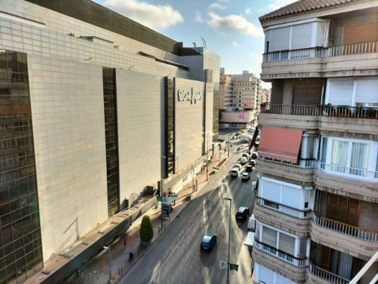 4 bedroom Apartment for sale in Alicante / Alacant city - € 368,000 (Ref: 9453796)