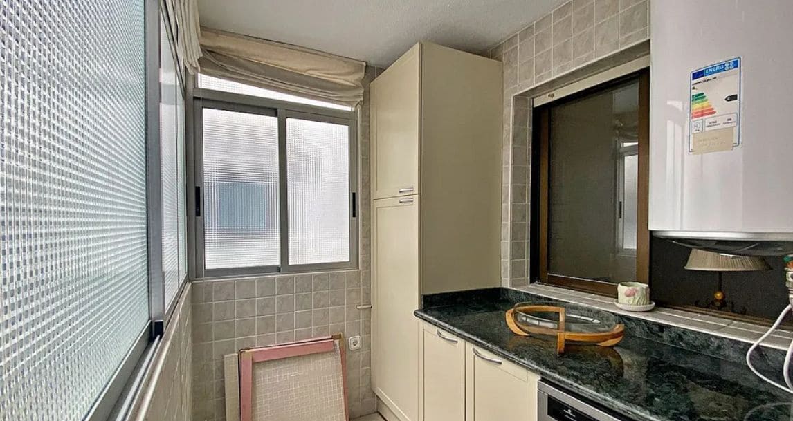 4 soverom Leilighet til salgs i Alicante by med svømmebasseng garasje - € 450 000 (Ref: 9453797)