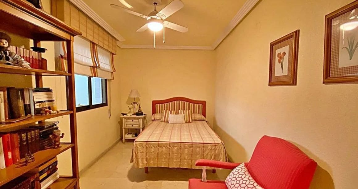 4 soverom Leilighet til salgs i Alicante by med svømmebasseng garasje - € 450 000 (Ref: 9453797)