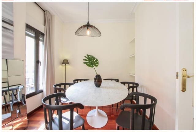 4 Zimmer Apartment zu verkaufen in Alicante / Alacant Stadt mit Pool - 565.000 € (Ref: 9453798)