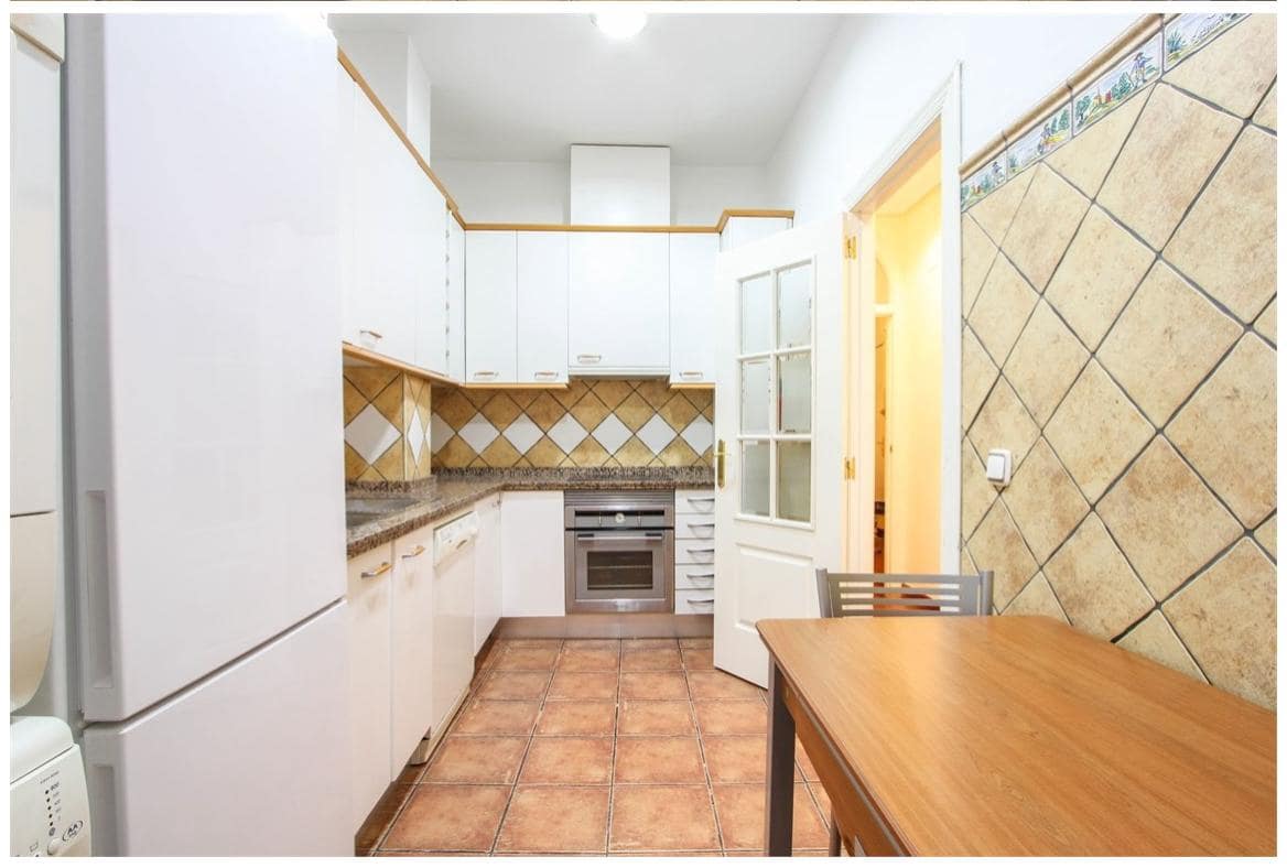 4 bedroom Apartment for sale in Alicante / Alacant city - € 565,000 (Ref: 9453798)