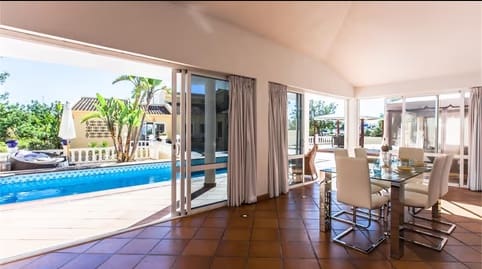 6 bedroom Villa for sale in La Nucia with pool garage - € 720,000 (Ref: 9453802)