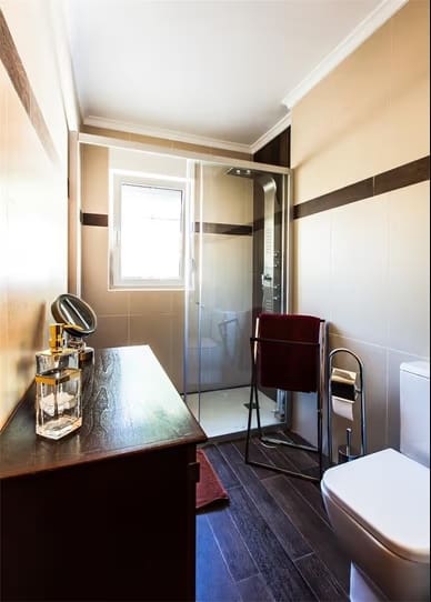 6 bedroom Villa for sale in La Nucia with pool garage - € 720,000 (Ref: 9453802)