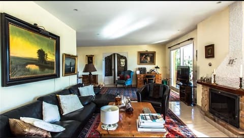 6 bedroom Villa for sale in La Nucia with pool garage - € 720,000 (Ref: 9453802)