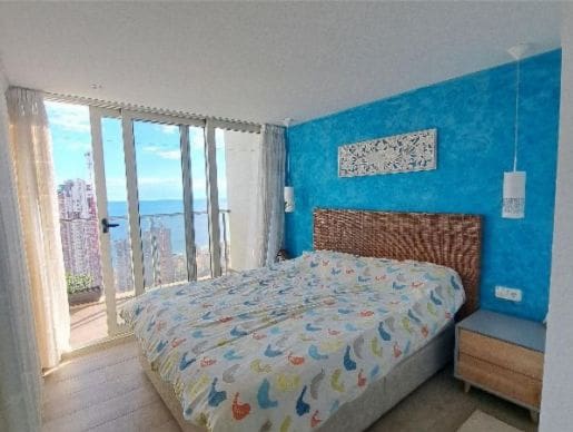 1 soverom Penthouse til salgs i Benidorm med svømmebasseng - € 280 000 (Ref: 9453804)