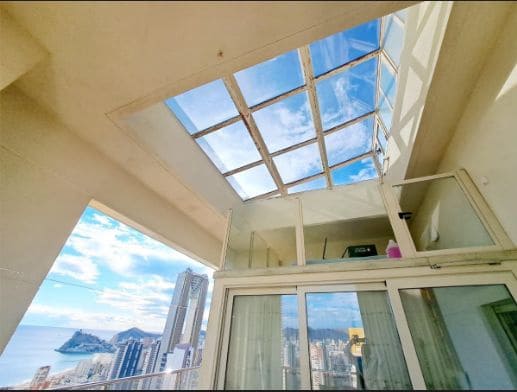 1 soverom Penthouse til salgs i Benidorm med svømmebasseng - € 280 000 (Ref: 9453804)