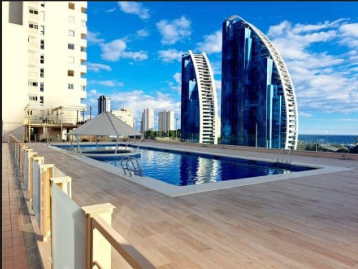 1 soverom Penthouse til salgs i Benidorm med svømmebasseng - € 280 000 (Ref: 9453804)