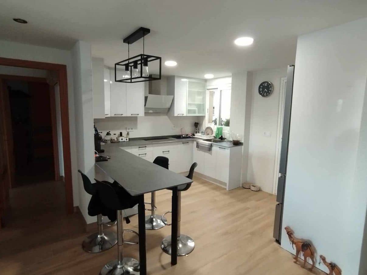 3 bedroom Apartment for sale in Benidorm with garage - € 295,000 (Ref: 9453806)