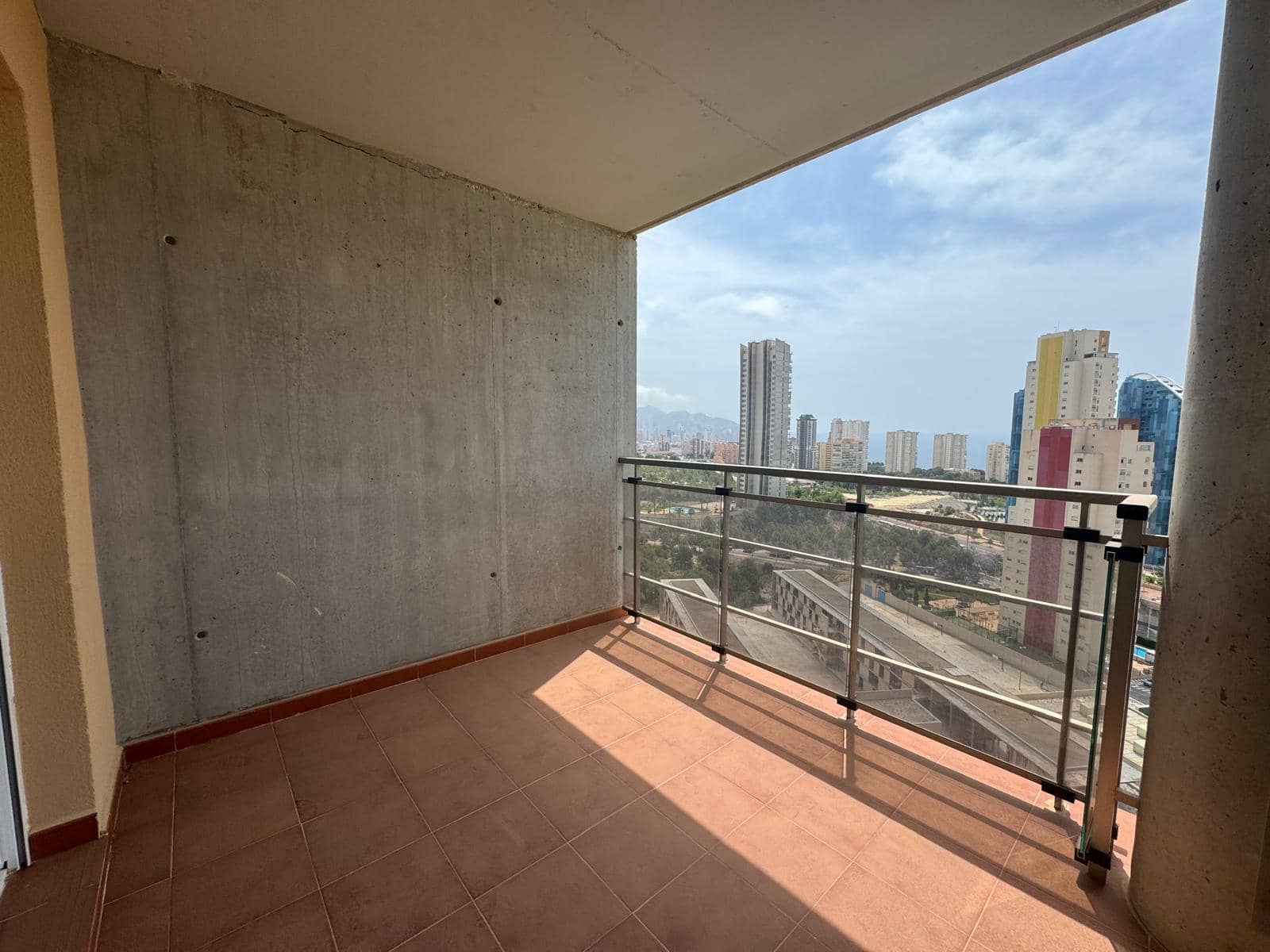 2 soverom Leilighet til salgs i Benidorm med svømmebasseng garasje - € 278 100 (Ref: 9453811)