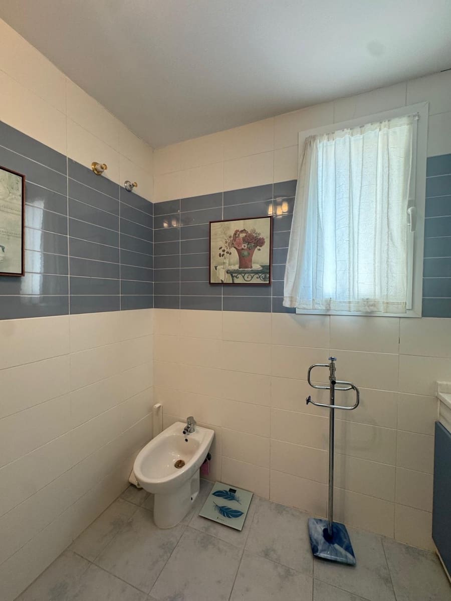 2 soverom Leilighet til salgs i Benidorm med svømmebasseng garasje - € 278 100 (Ref: 9453811)