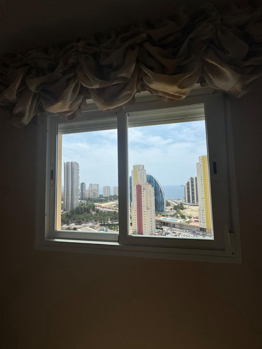 2 soverom Leilighet til salgs i Benidorm med svømmebasseng garasje - € 278 100 (Ref: 9453811)