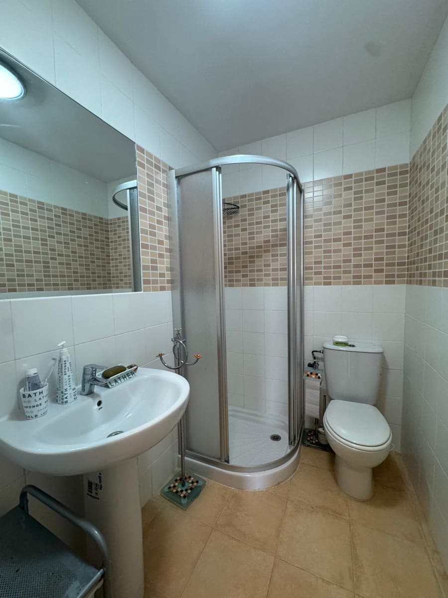 2 soverom Leilighet til salgs i Benidorm med svømmebasseng garasje - € 278 100 (Ref: 9453811)