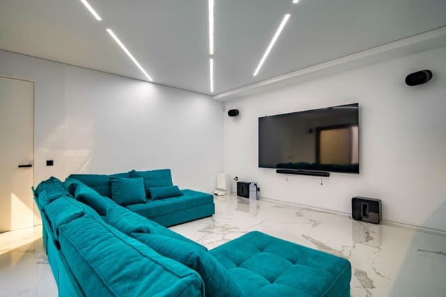 4 sypialnia Willa na sprzedaż w Poniente, Benidorm z basenem garażem - 2 500 000 € (Ref: 9453825)